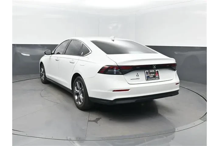 $25735 : Honda Accord 2024 EX 4dr Sed image 3