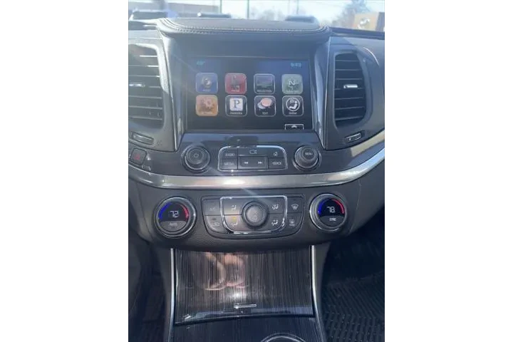 $9977 : Chevrolet Impala 2016 LT 4dr image 4