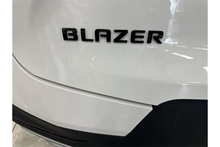 $27000 : Chevrolet Blazer 2024 LT 4dr image 6