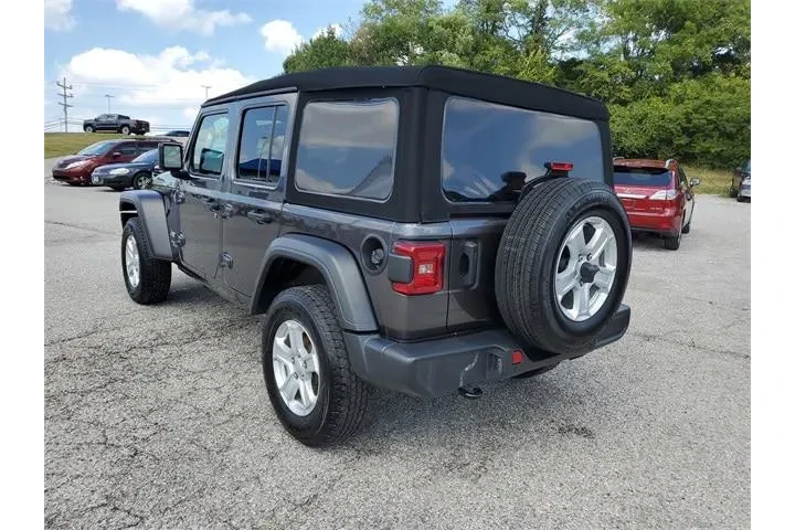 $23487 : Jeep Wrangler Unlimited 2021 image 6