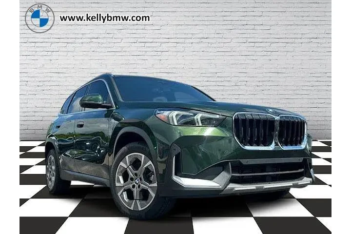 $32900 : BMW X1 2023 AWD xDrive28i 4d image 1