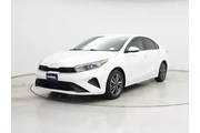 $16998 : Kia Forte 2022 LXS 4dr Sedan thumbnail