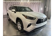 $30299 : Toyota Highlander 2023 LE 4d thumbnail