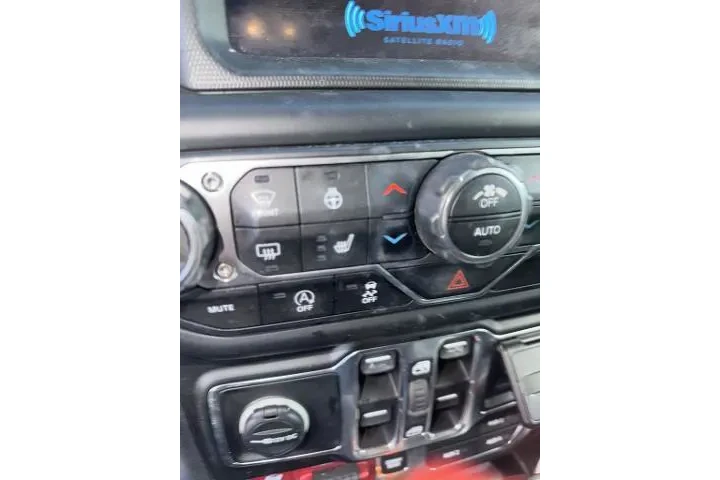 $33955 : Jeep Wrangler Unlimited 2019 image 6