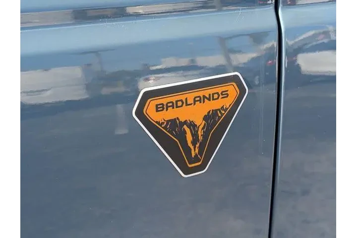 $36997 : Ford Bronco 2023 4x4 Base Ad image 4