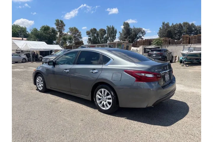 $8999 : 2018 Altima 2.5 S image 8