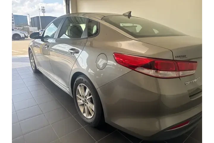 $10882 : Kia Optima 2018 LX 4dr Sedan image 7