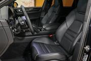 2023 Cayenne Turbo GT SUV thumbnail