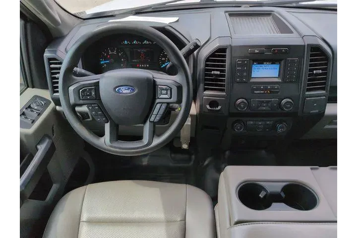 $18393 : Ford F-150 2019 4x2 XL 4dr S image 8