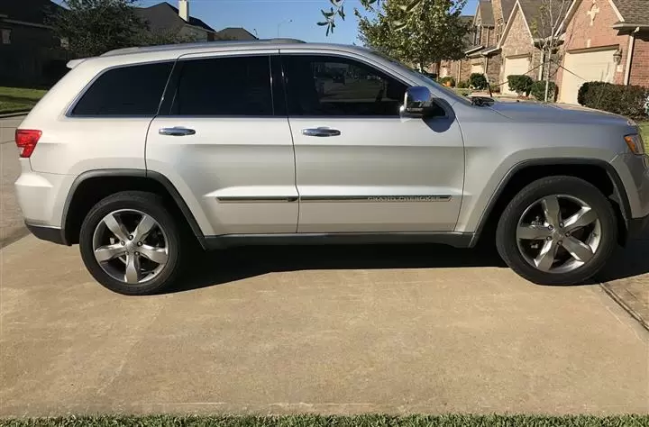 $7700 : 2012 Jeep Grand Cherokee OVERL image 3