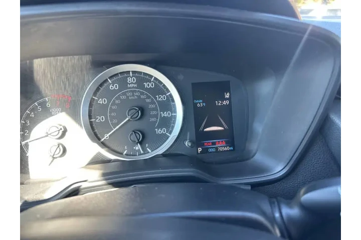 $17995 : 2020 Corolla LE image 9