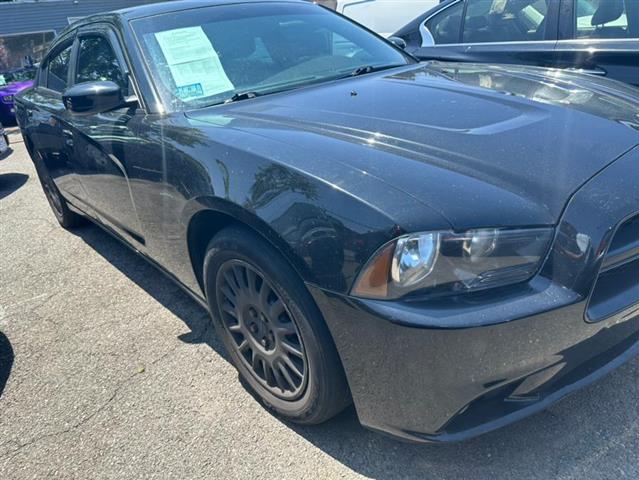 $12995 : Used 2014 Charger 4dr Sdn Pol image 1