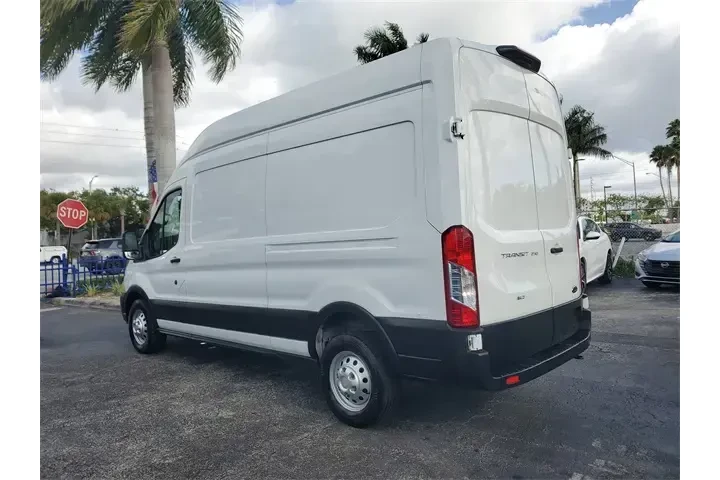 $37990 : Ford Transit 2023 AWD 250 3d image 4