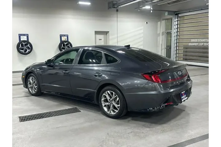 $16786 : Hyundai SONATA 2020 SEL 4dr image 3