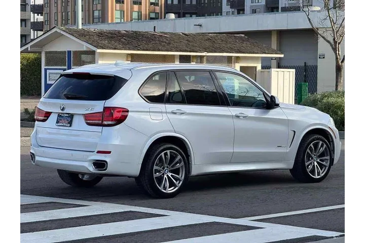$20988 : 2016 X5 xDrive35d image 5