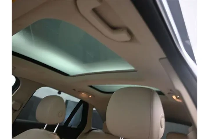 $23124 : Mercedes-Benz GLC 2022 AWD G image 10