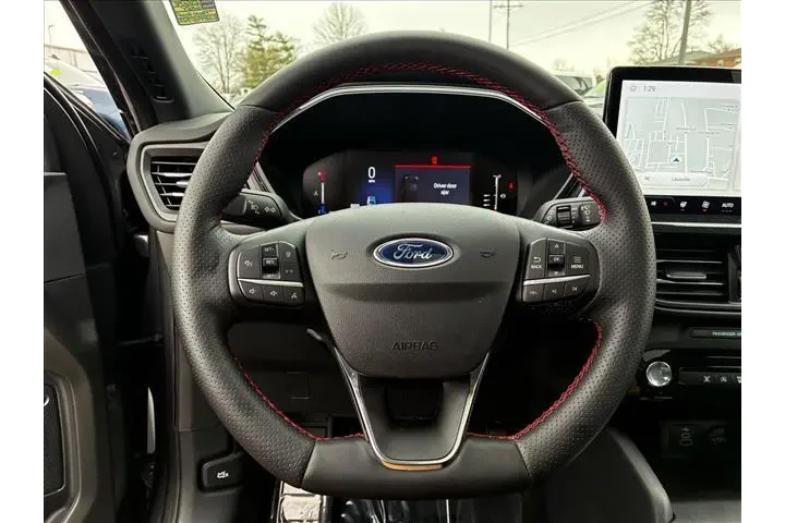 $28988 : Ford Escape 2024 AWD ST-Line image 10