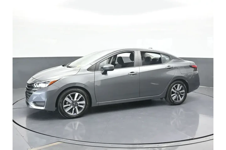$13844 : Nissan Versa 2023 SV 4dr Sed image 2