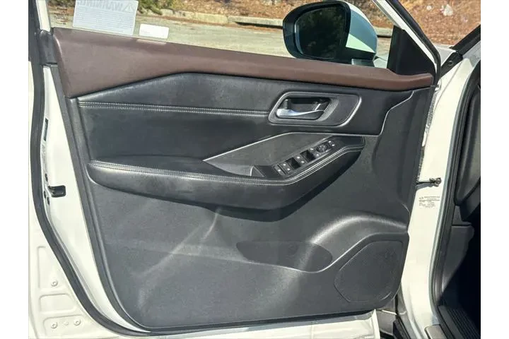 $16160 : Nissan Rogue 2023 SV 4dr Cro image 10