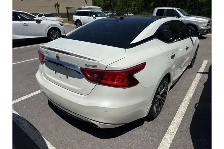 $17999 : Nissan Maxima 2017 Platinum image 3