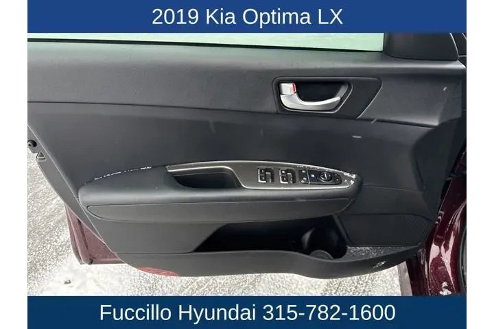 $13526 : Kia Optima 2019 LX 4dr Sedan image 10