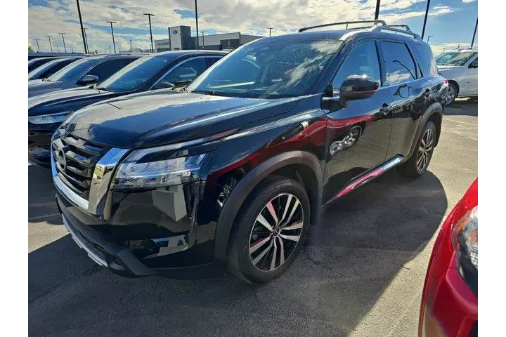$37699 : Nissan Pathfinder 2024 Plati image 1