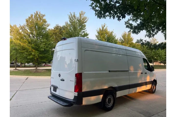 $28995 : 2022 Mercedes-Benz Sprinter 2 image 7