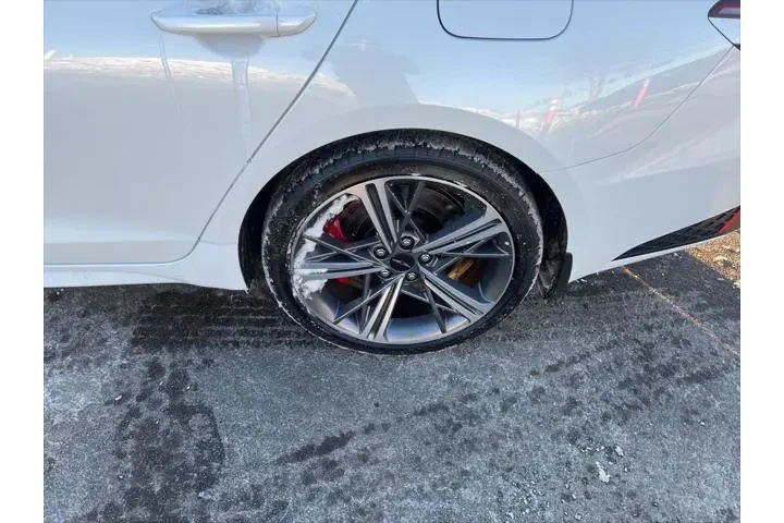 $32701 : Genesis G70 2025 2.5T Standa image 8