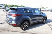 $17688 : 2022 Sportage LX thumbnail