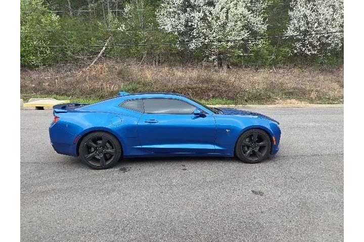 $25990 : Chevrolet Camaro 2017 SS 2dr image 2