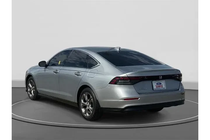 $26000 : Honda Accord 2024 EX 4dr Sed image 7