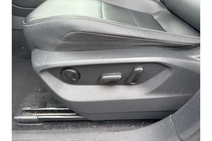 $17021 : Volkswagen Tiguan 2019 SE 4d image 8