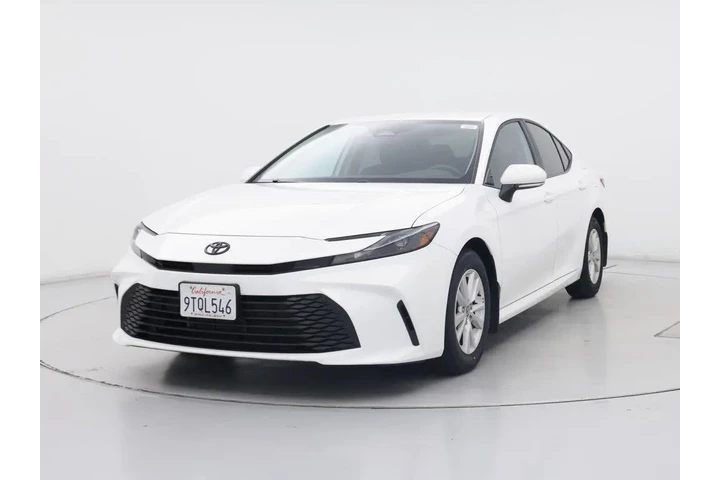 $30998 : Toyota Camry 2025 LE 4dr Sed image 4