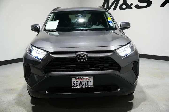$25496 : 2023 RAV4 image 8