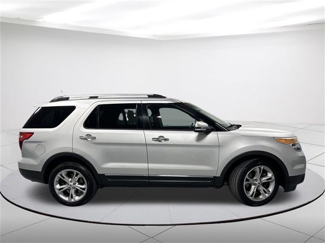 $12285 : Pre-Owned 2015 Explorer Limit image 2