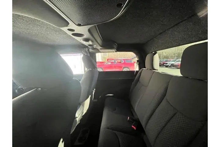 Jeep Wrangler 2017 4x4 Sport image 9