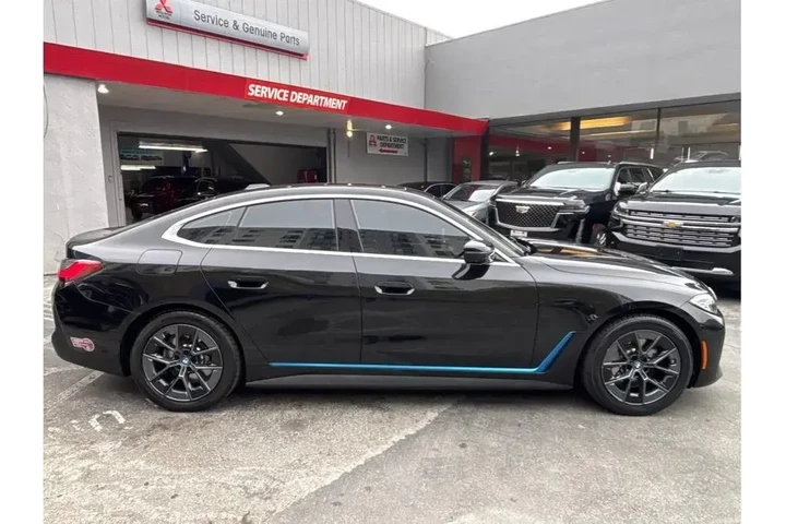 $33988 : BMW i4 2023 eDrive40 Gran Co image 8