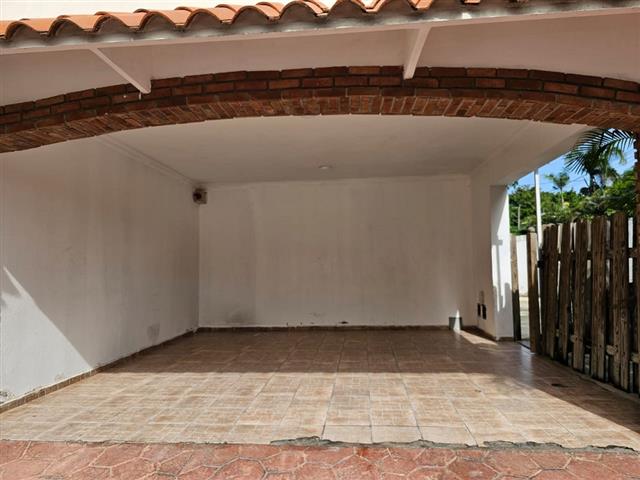 $270000 : Vendo Residencia de 314.57 m2 image 3