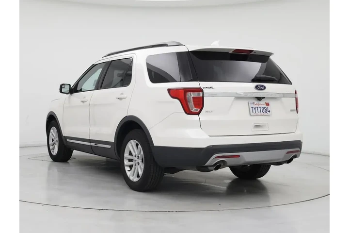 $19998 : Ford Explorer 2017 XLT 4dr S image 2