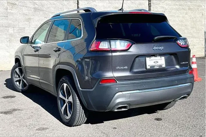 Jeep Cherokee 2019 4x4 Limit image 4