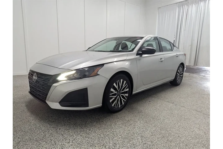 $21997 : Nissan Altima 2024 2.5 SV 4d image 5