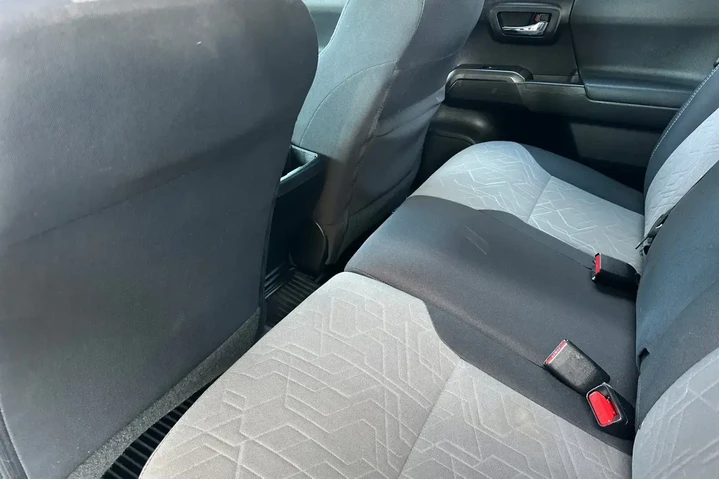 $39900 : Toyota Tacoma 2020 4x4 TRD O image 8