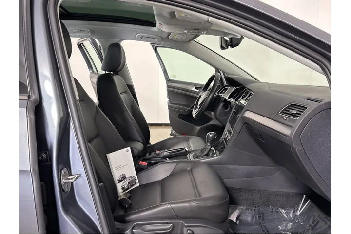 $17598 : 2019 Golf SportWagen SE image 5