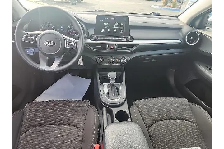 $15899 : Kia Forte 2021 FE 4dr Sedan image 5