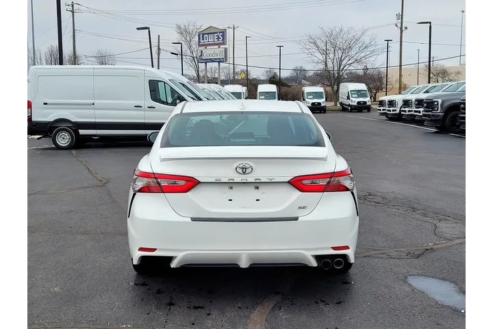 $17997 : Toyota Camry 2019 SE 4dr Sed image 5