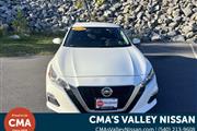 $13758 : PRE-OWNED 2020 NISSAN ALTIMA thumbnail