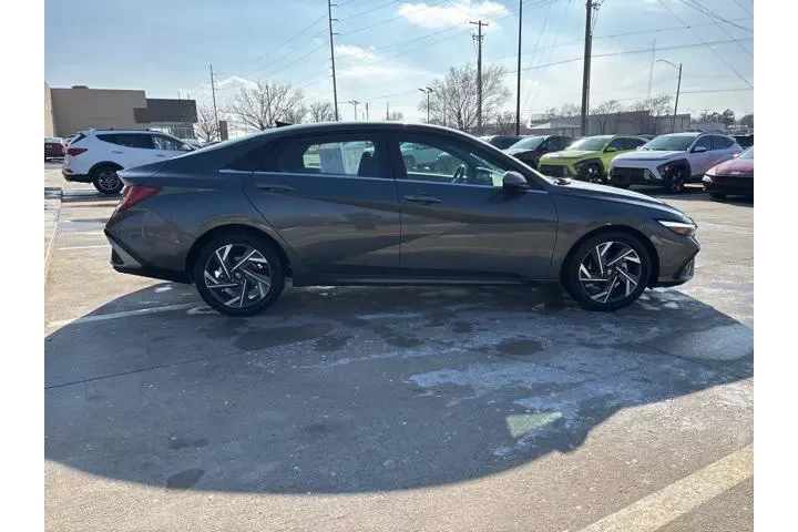 $22498 : Hyundai ELANTRA 2025 SEL Con image 6