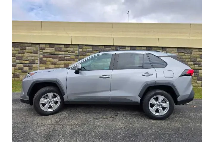 $20999 : Toyota RAV4 2019 AWD XLE 4dr image 7