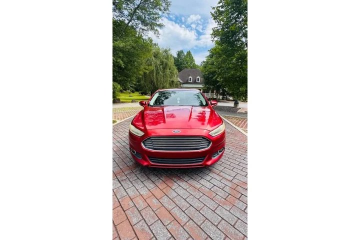 $4999 : 2013 Fusion SE image 3