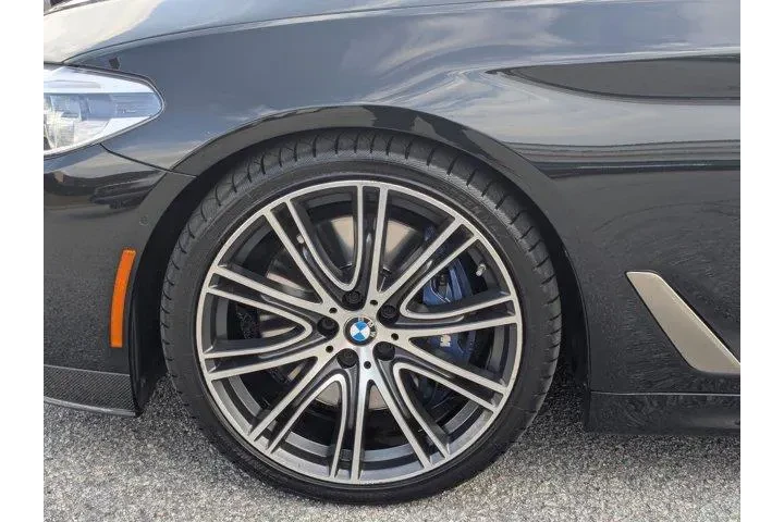 $33995 : BMW 5 Series 2019 AWD M550i image 7